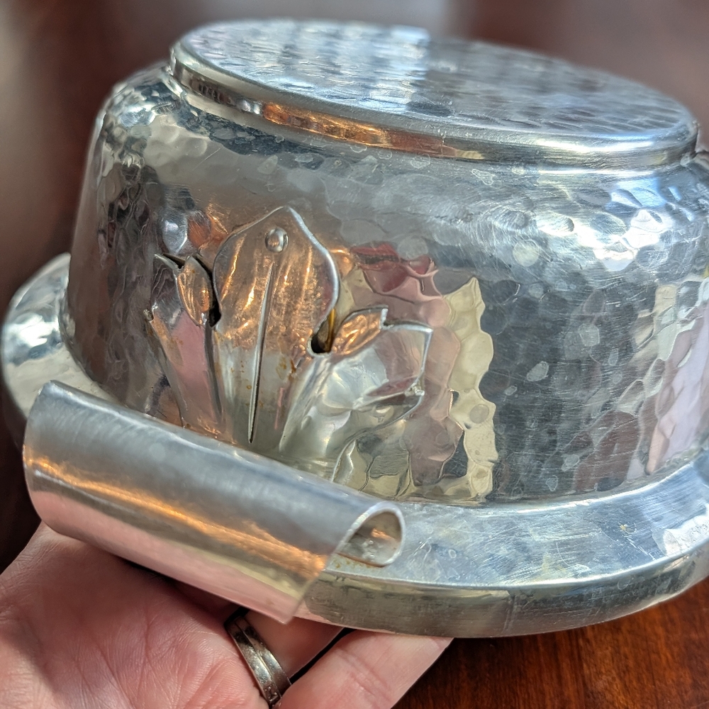 Vintage Hammered Aluminum Serving Bowl by J Braun - Picture 5 of 11
